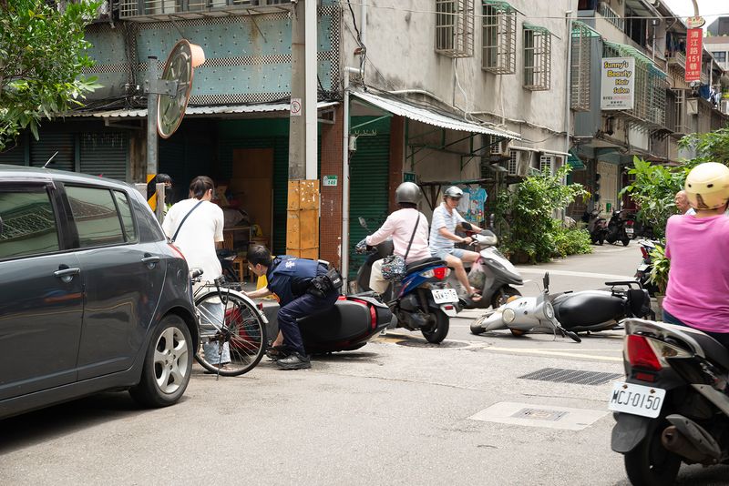 © Andrés Gallardo Albajar - Image from the Life On 2 Wheels - Taiwan photography project