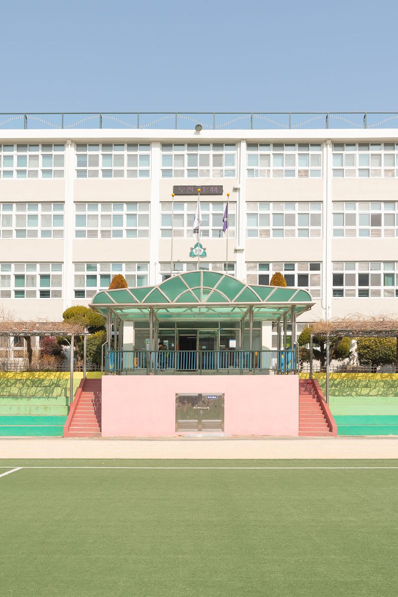 © Andrés Gallardo Albajar - Image from the Korean Schooling photography project