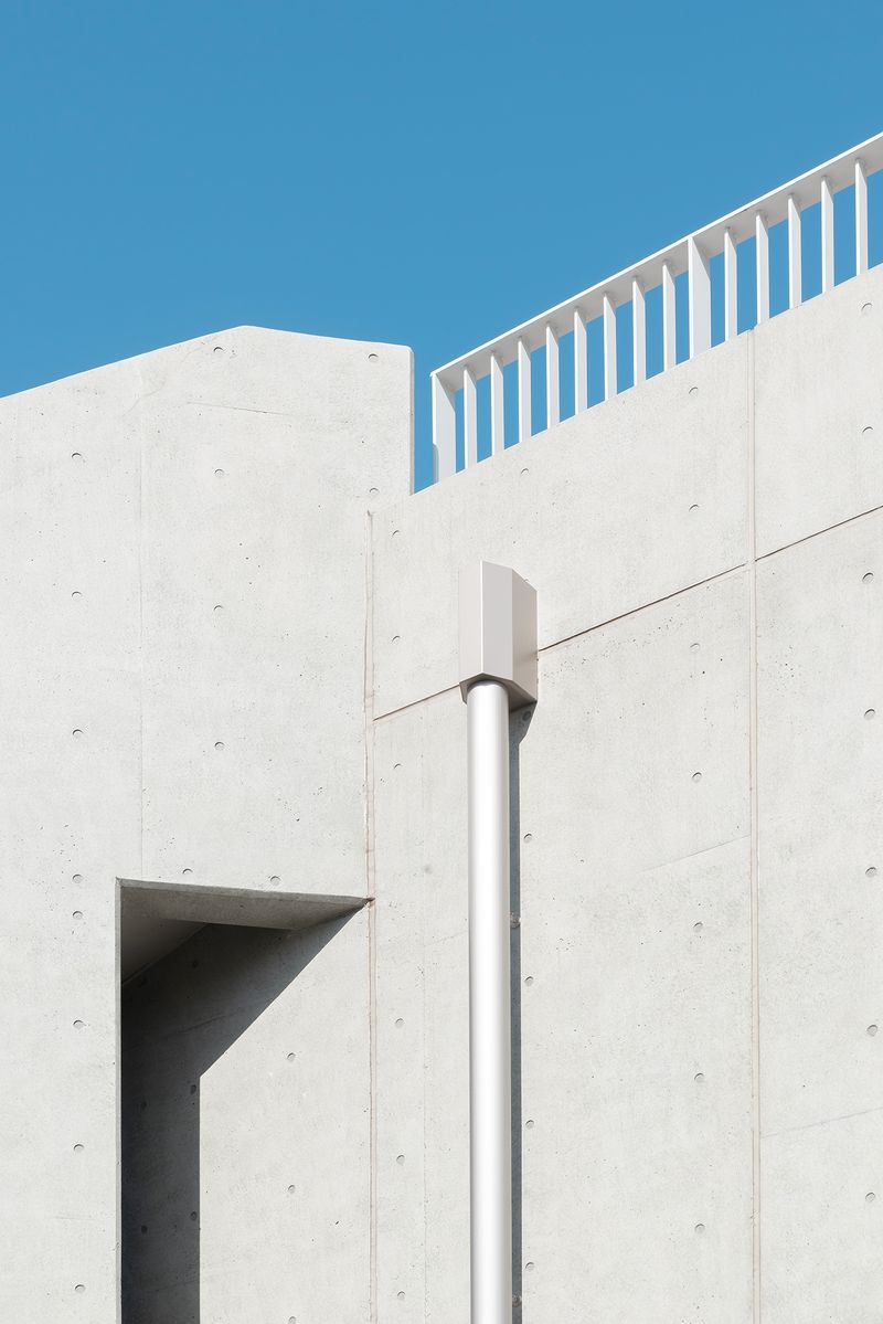 © Andrés Gallardo Albajar - Image from the Perfectly Aligned Japan photography project