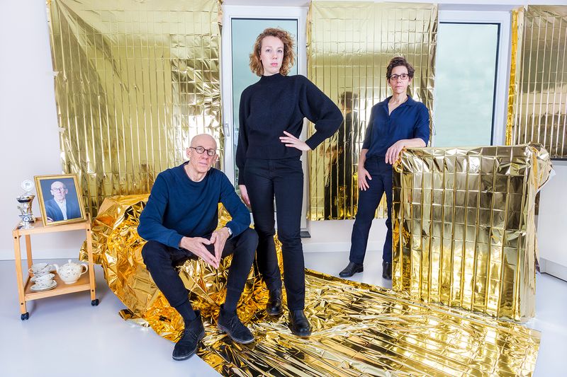 © Jesper Boot - Family portrait (kitchen)