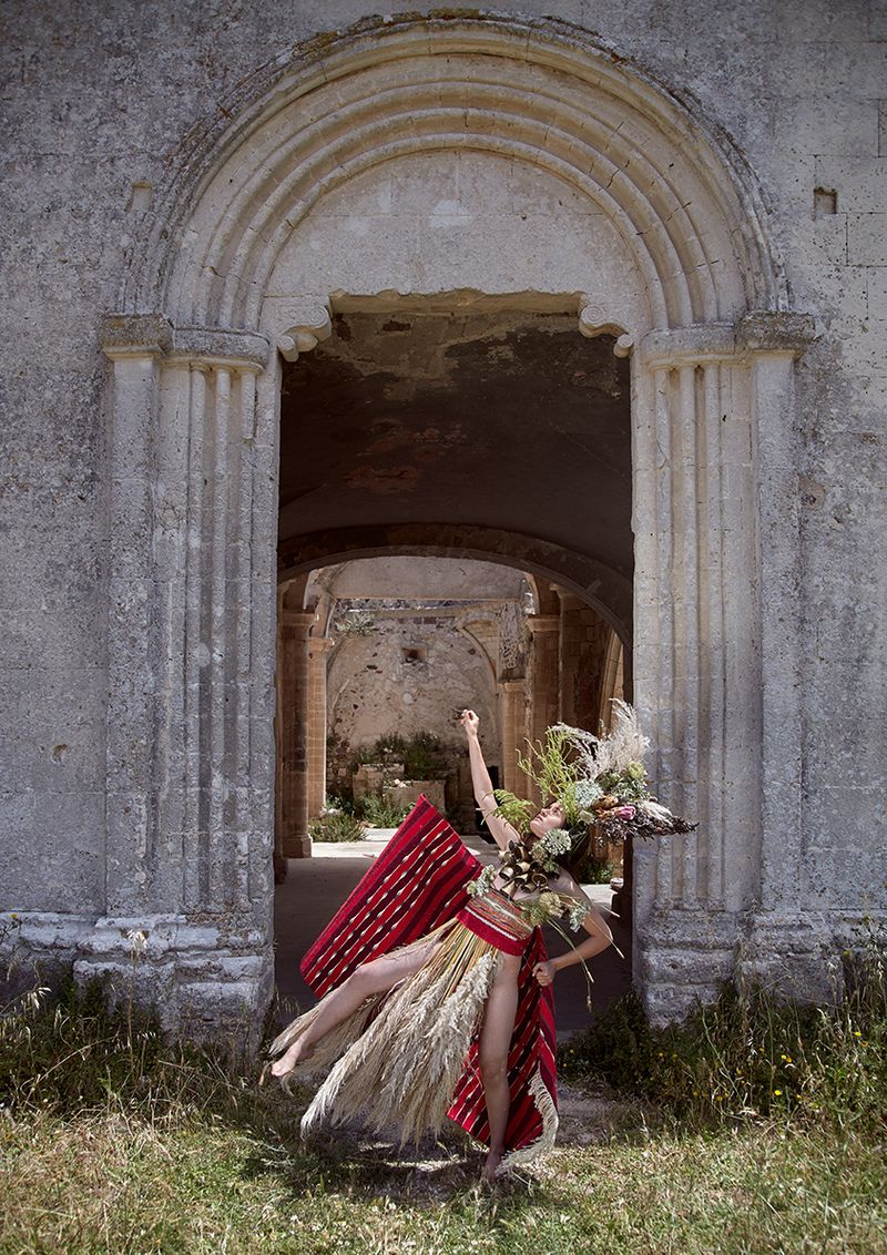 © Hadriana Casla - Image from the Silent Saint Regina (Santa Regina Muta) photography project