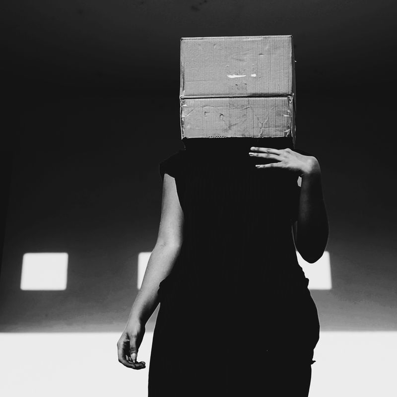 © nairafee - 4 You give the box a try