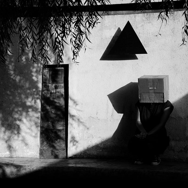 © nairafee - 7 You find a friend