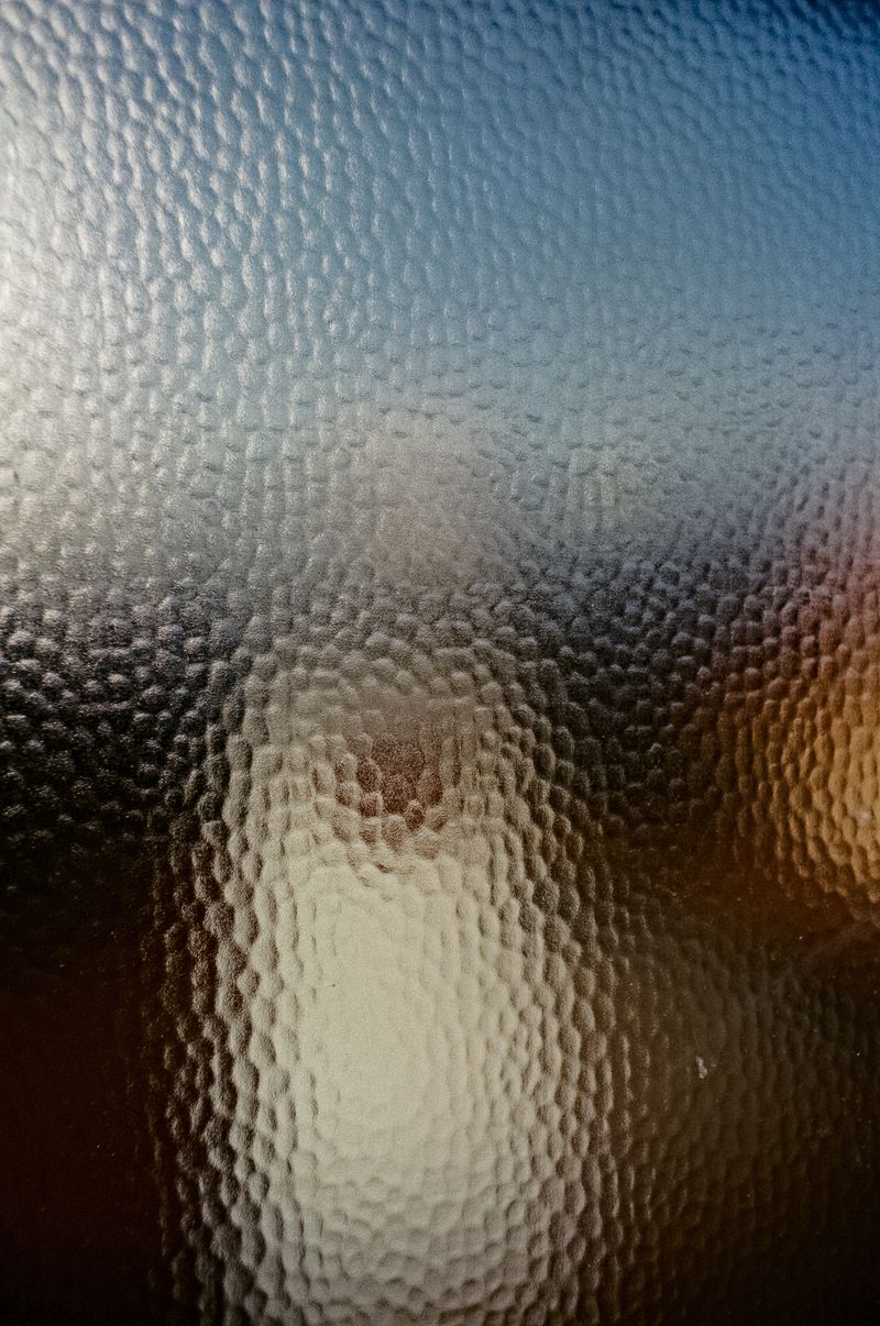 © Zafiro Chiossoni - Image from the 'glass' photography project