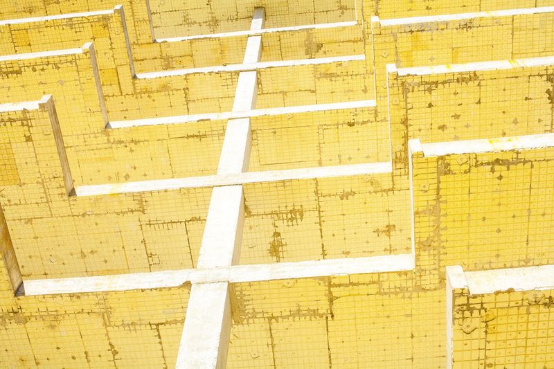 © Ricardo Cases - Image from the El Porqué de las Naranjas (The mechanics of chaos) photography project