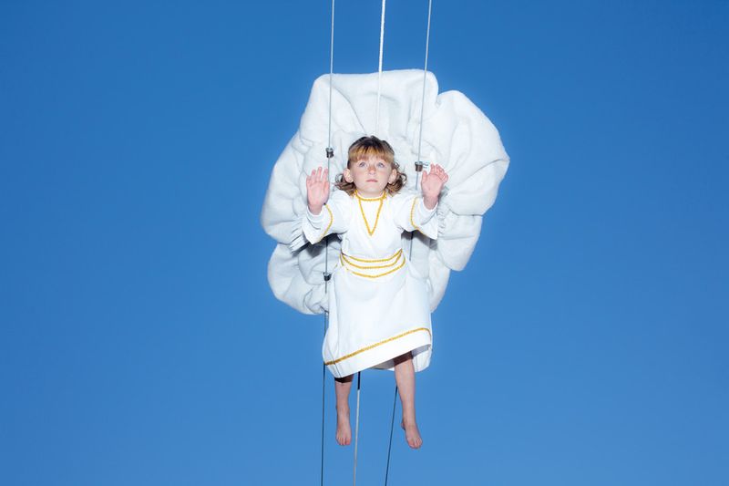 © Ricardo Cases - Image from the El Porqué de las Naranjas (The mechanics of chaos) photography project