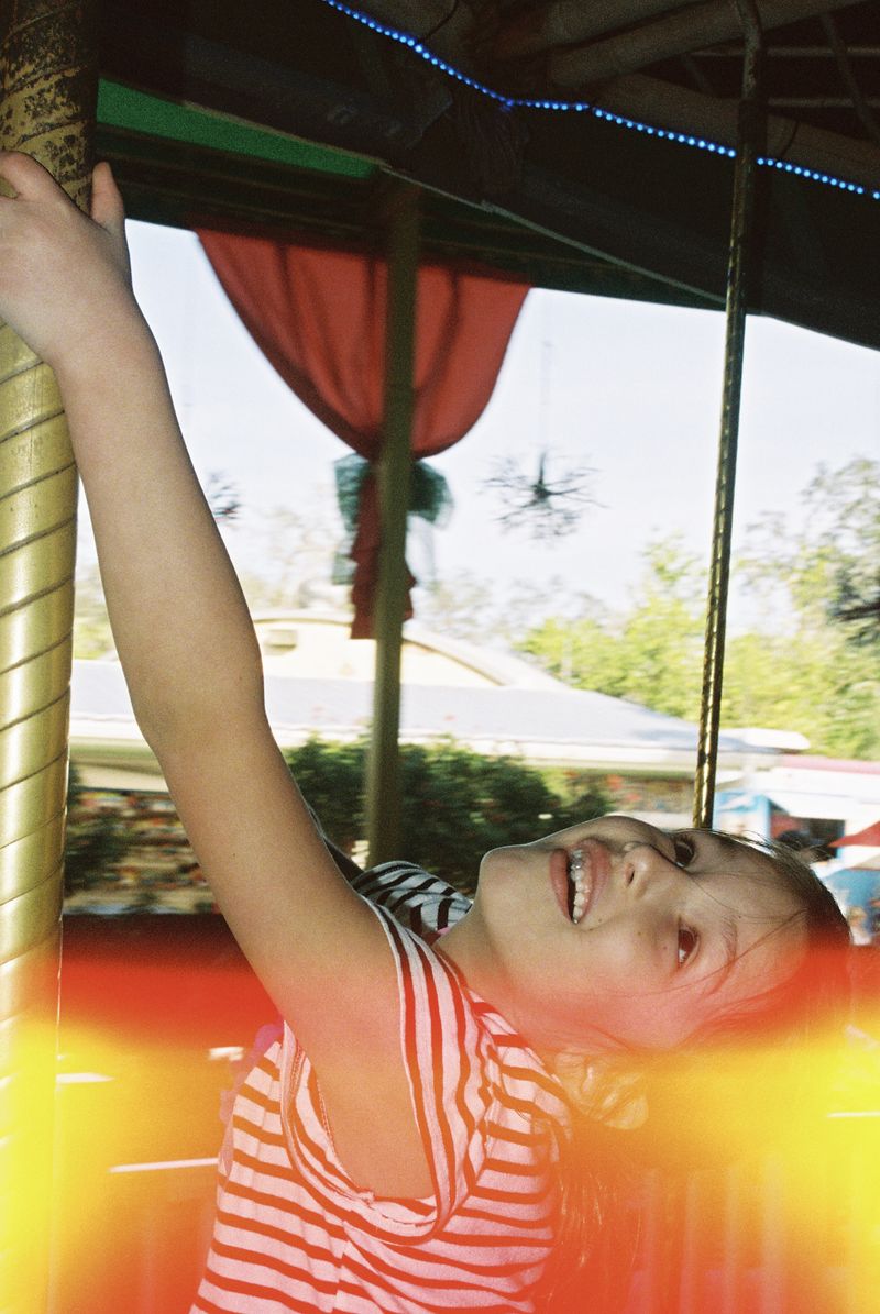 © Lindsey Saunooke - Image from the Stand Still photography project