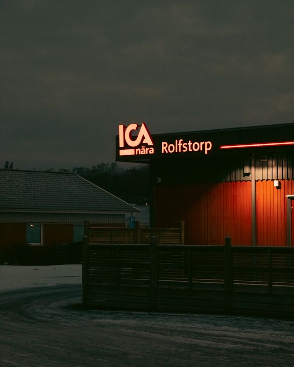 © Moa Linnea Matilda Nyberg - January, 2022. Taken on the way to the bus at 8 am.