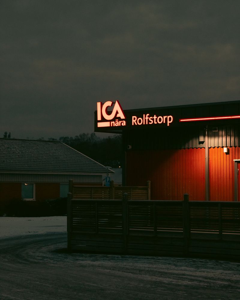 © Moa Linnea Matilda Nyberg - January, 2022. Taken on the way to the bus at 8 am.