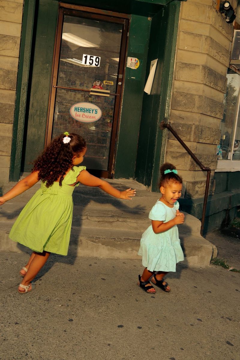 © Crystal Heath - Image from the “Cuts” photography project