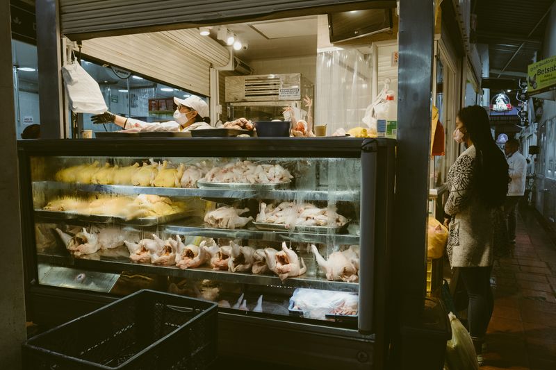 © Felipe Barrera - Image from the Colombian butchers photography project