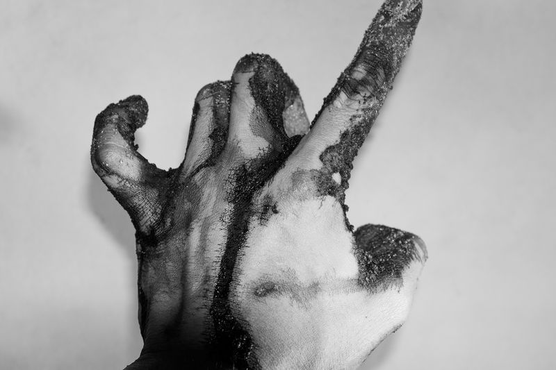 © Mahtab Nafis - Self- Blood on hand. 2016.