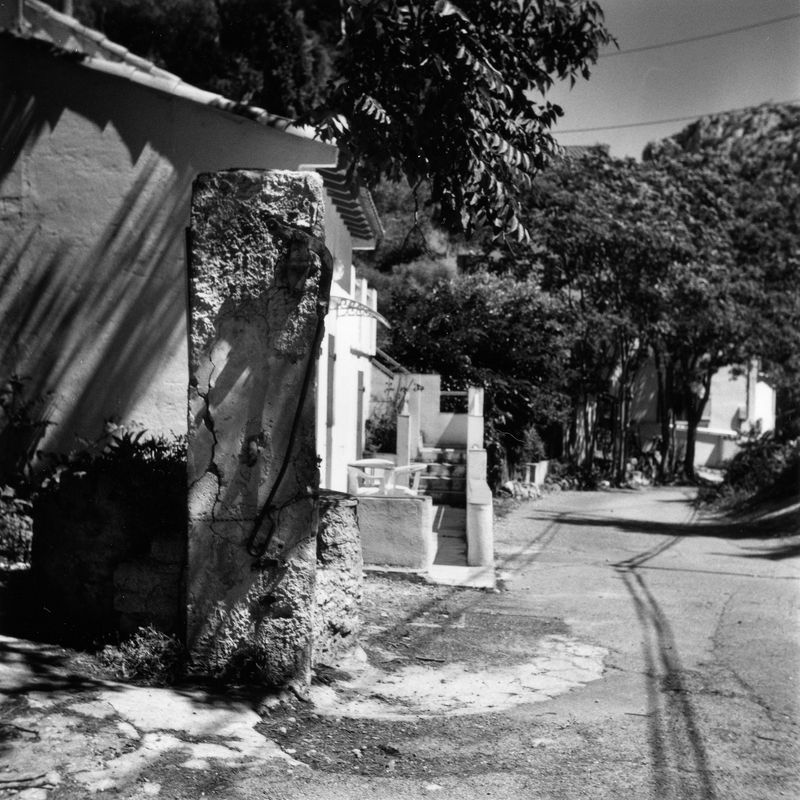 © Martin Hassid - Image from the Seriez-vous des sages revenus d'une vie antérieure? photography project