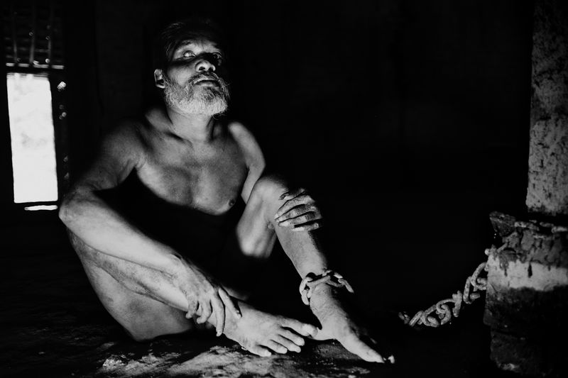 © Scott Typaldos - Image from the BUTTERFLIES / CHAPTER 4 photography project