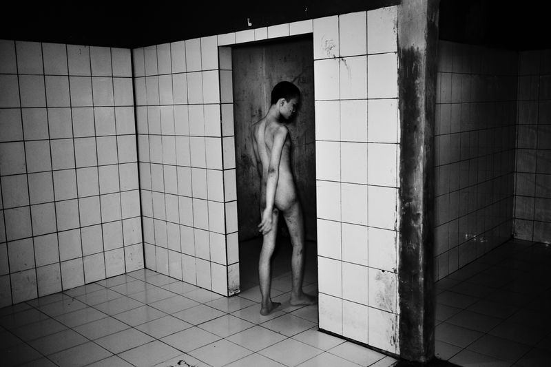 © Scott Typaldos - Image from the BUTTERFLIES / CHAPTER 4 photography project