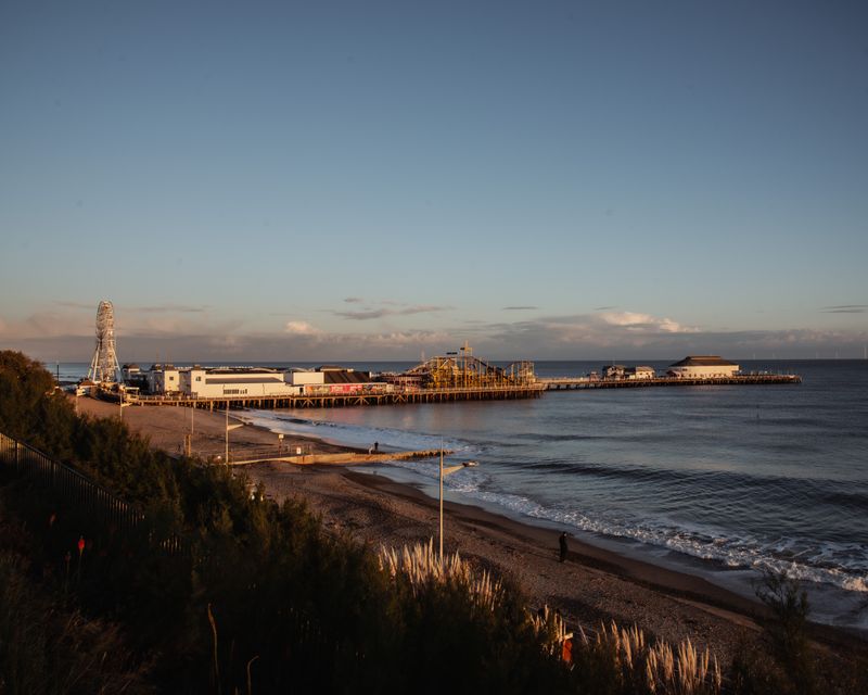 © Barnaby Chinnock - Image from the Veneers photography project