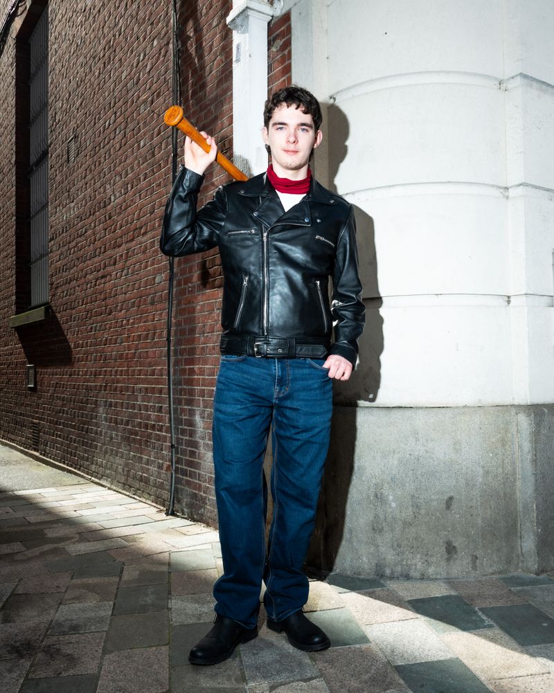 © Barnaby Chinnock - Image from the Veneers photography project