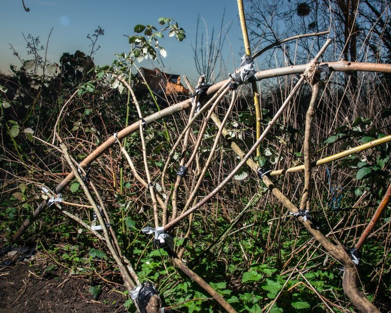 © Barnaby Chinnock - Image from the Veneers photography project