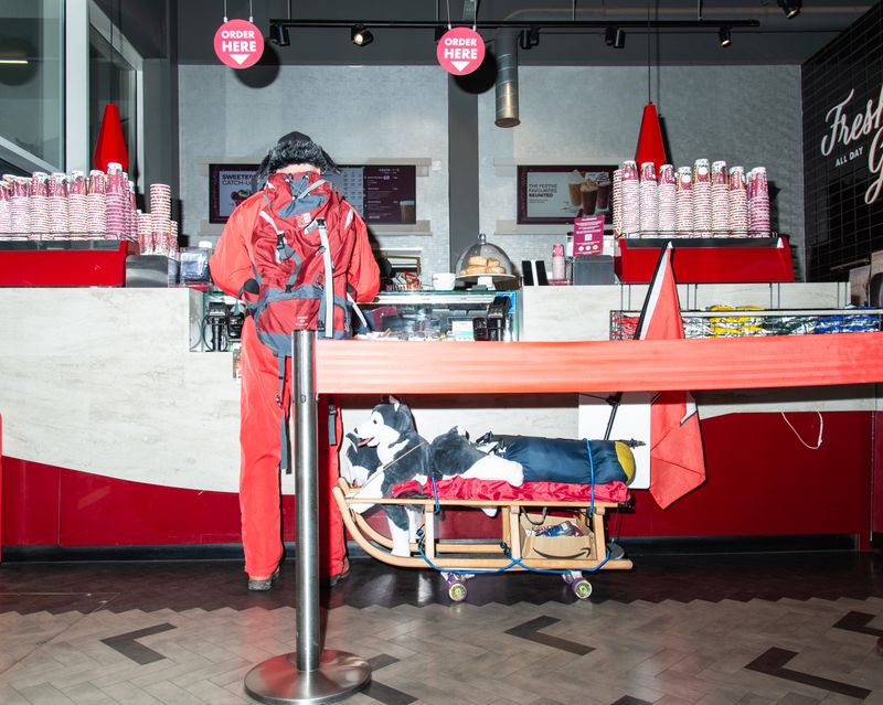 © Barnaby Chinnock - Image from the Veneers photography project