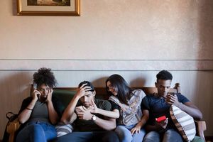 Fino A QUI TUTTO BENE