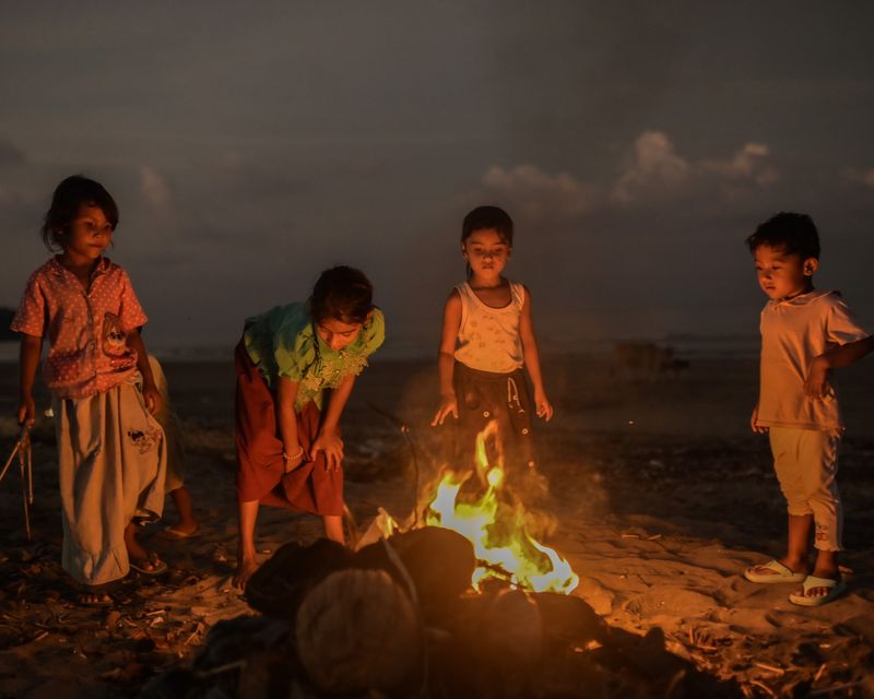 © Reza Saifullah - Image from the Between Wave and Hope photography project