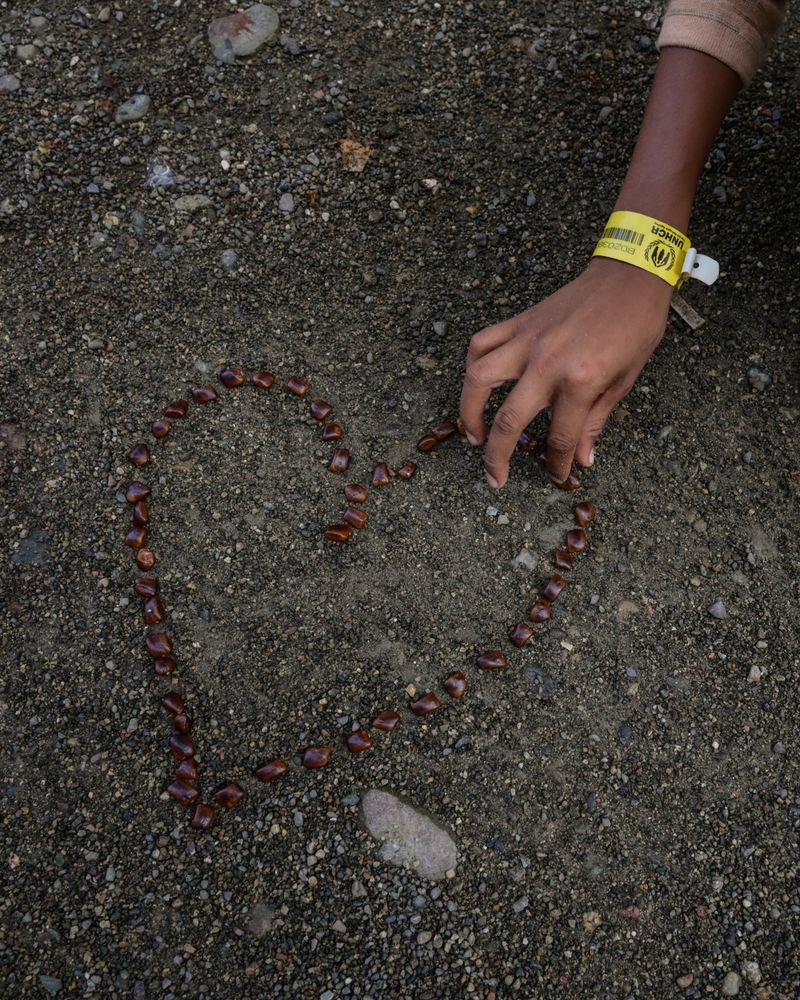 © Reza Saifullah - Image from the Between Wave and Hope photography project
