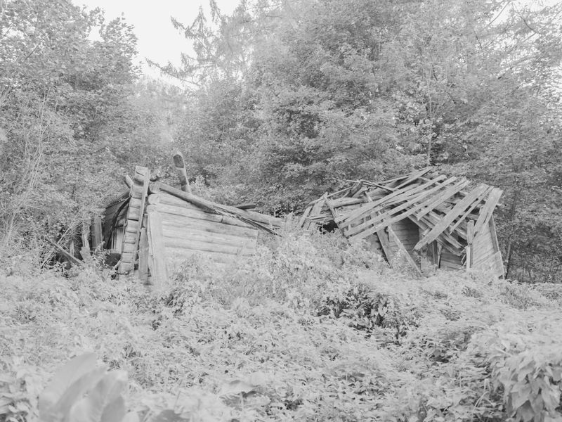 © Natalia Kamenetskaya - Image from the Makom Acher photography project