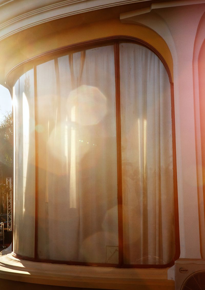 © Anne Morgenstern - Image from the Sunset Sour photography project