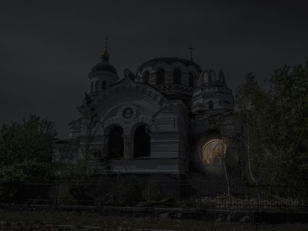 © yves lacroix - Image from the Through the cracks within us light penetrates photography project