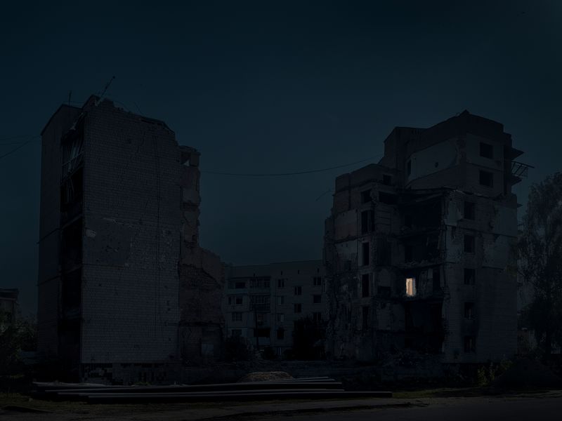 © yves lacroix - Image from the Through the cracks within us light penetrates photography project