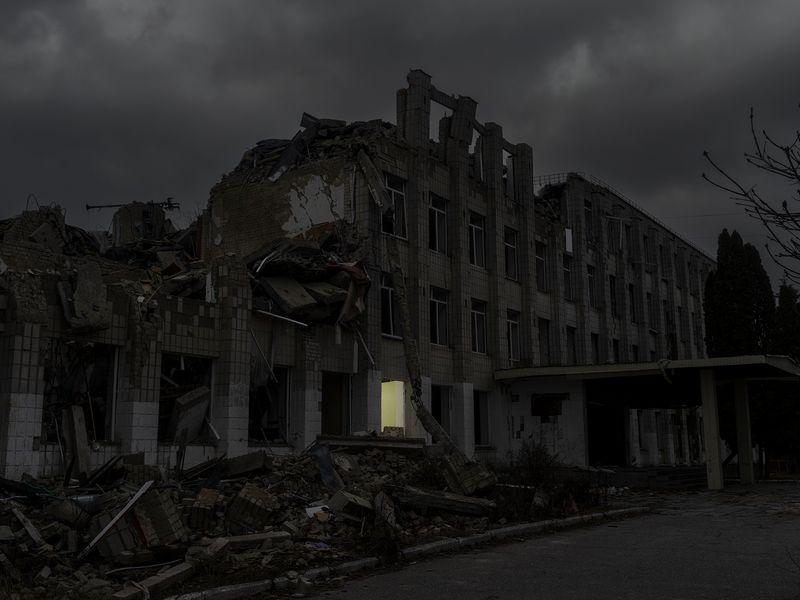 © yves lacroix - Image from the Through the cracks within us light penetrates photography project