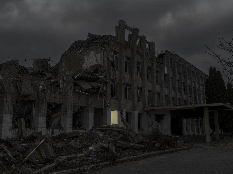 © yves lacroix - Image from the Through the cracks within us light penetrates photography project