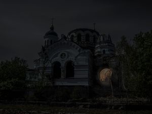 Through the cracks within us light penetrates