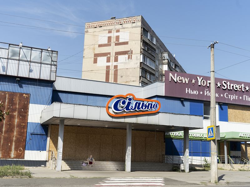 © yves lacroix - Image from the When our paths cross photography project