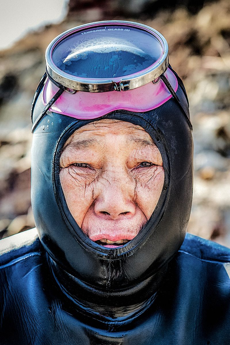 © Mijoo Kim - Image from the The Mother of the sea photography project