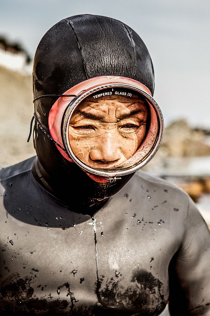 © Mijoo Kim - Image from the The Mother of the sea photography project