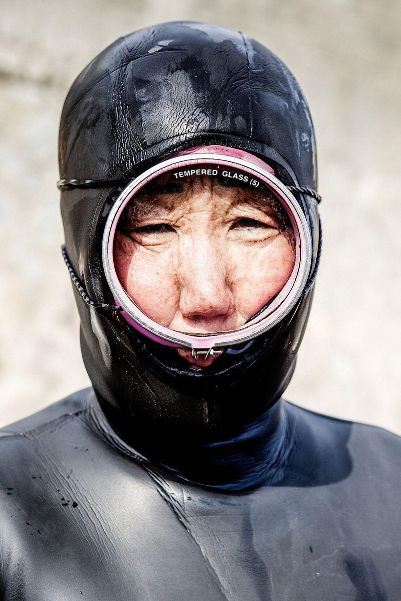 © Mijoo Kim - Image from the The Mother of the sea photography project