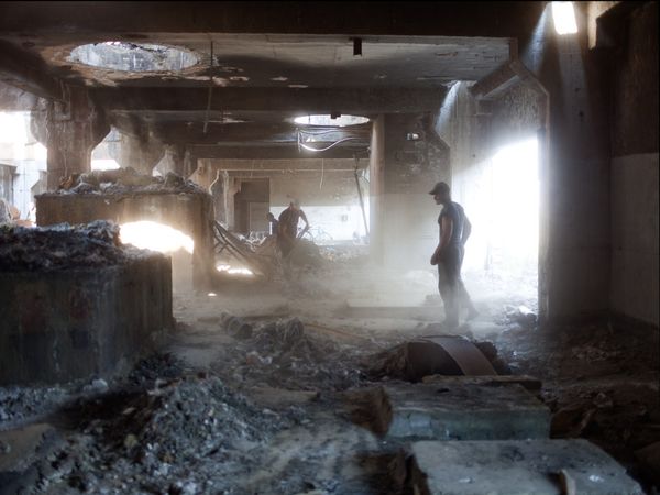 © Alvaro Sanchez-montañes - Image from the Steel of the Party photography project