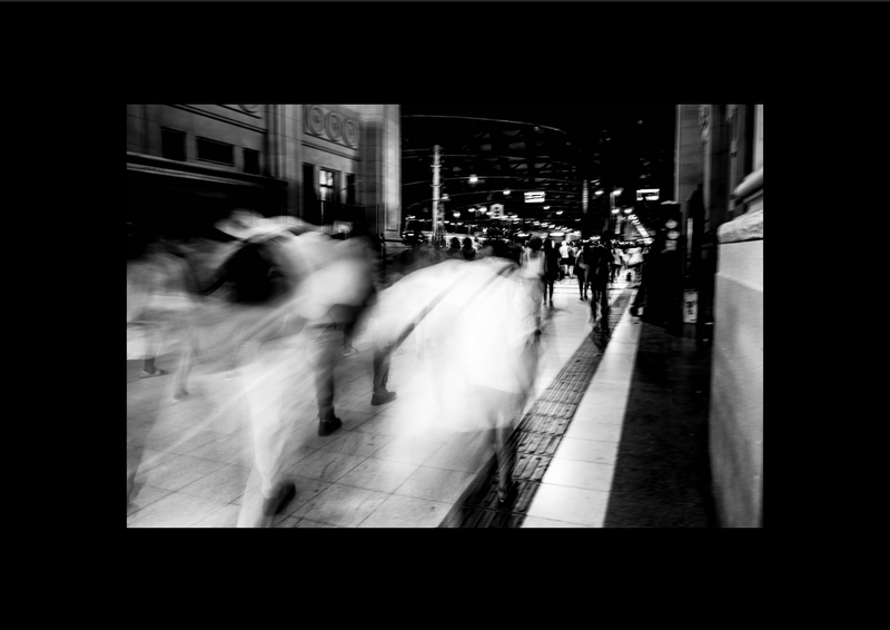 © Miguel Caamaño - Image from the Commute photography project
