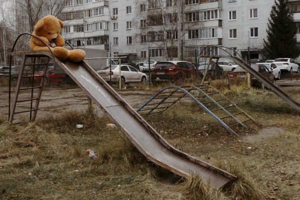 © Anna Agafonova - Image from the Mom, I have no one to play with... photography project