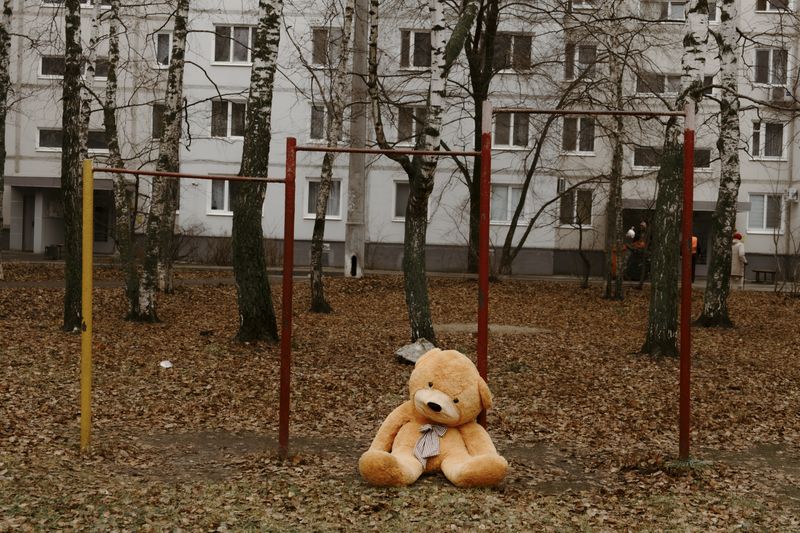 © Anna Agafonova - Image from the Mom, I have no one to play with... photography project