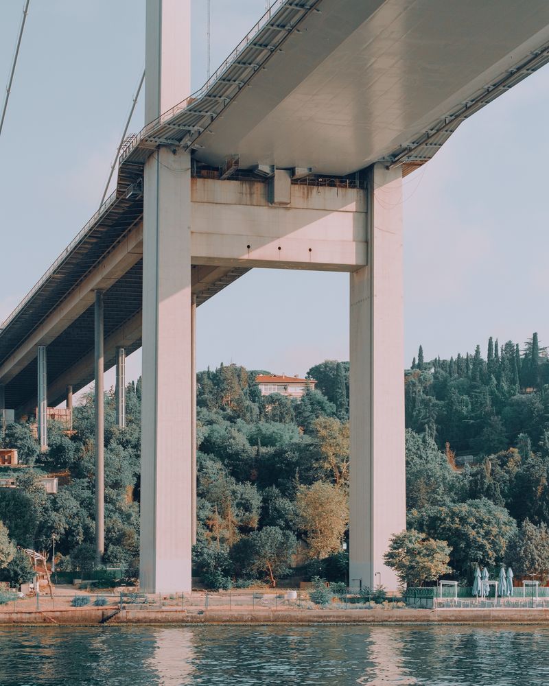 © Ci Demi - Image from the This Peculiar Day photography project