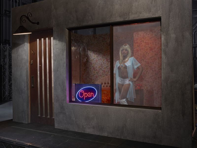 © Julia Fullerton-batten - Lola Marie, Escort