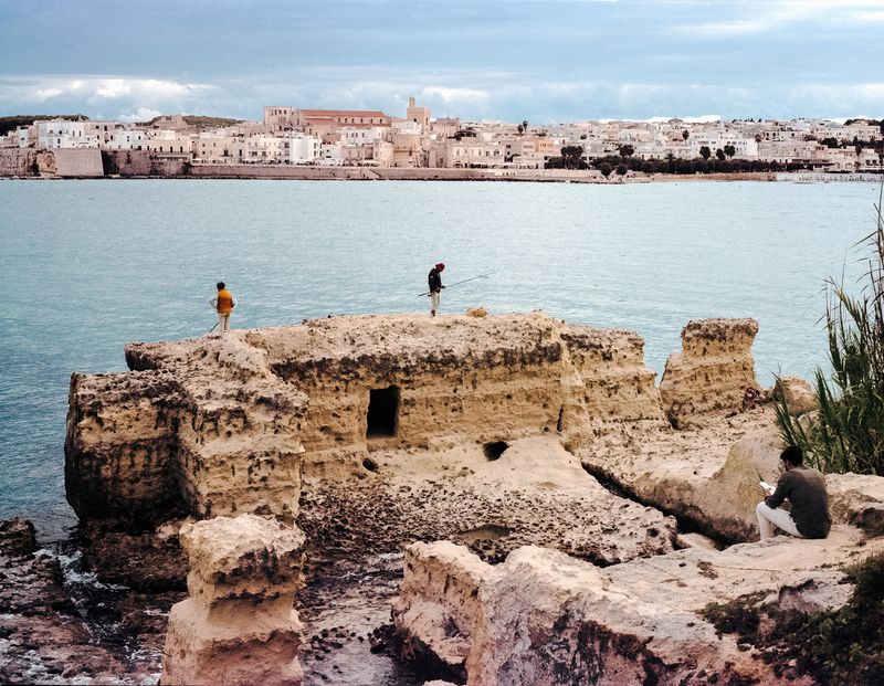 © Francesco Conti - Eroded cliff and fishermen, Otranto (LE), Italy,  2025