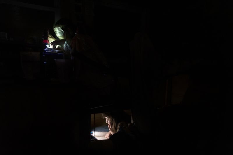 © Rachel Wisniewski - Image from the L'dor Vador photography project