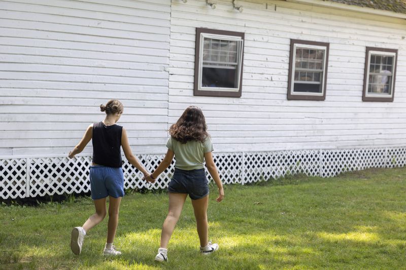 © Rachel Wisniewski - Image from the L'dor Vador photography project