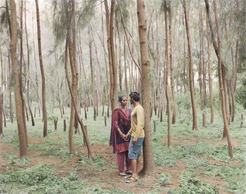© Vasantha Yogananthan - Farewell, Hampi, Karnataka, India, 2017 (Black and white C-print hand-painted by Jaykumar Shankar)