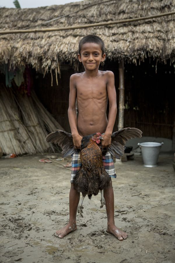 © Andy Ash - Home 13, West Bengal (2) Daily expenditure per person: $2.18