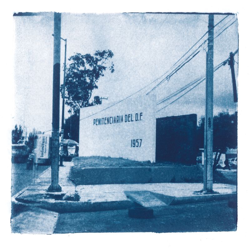 © Giulia Iacolutti - Image from the Casa Azul (Blue House) photography project