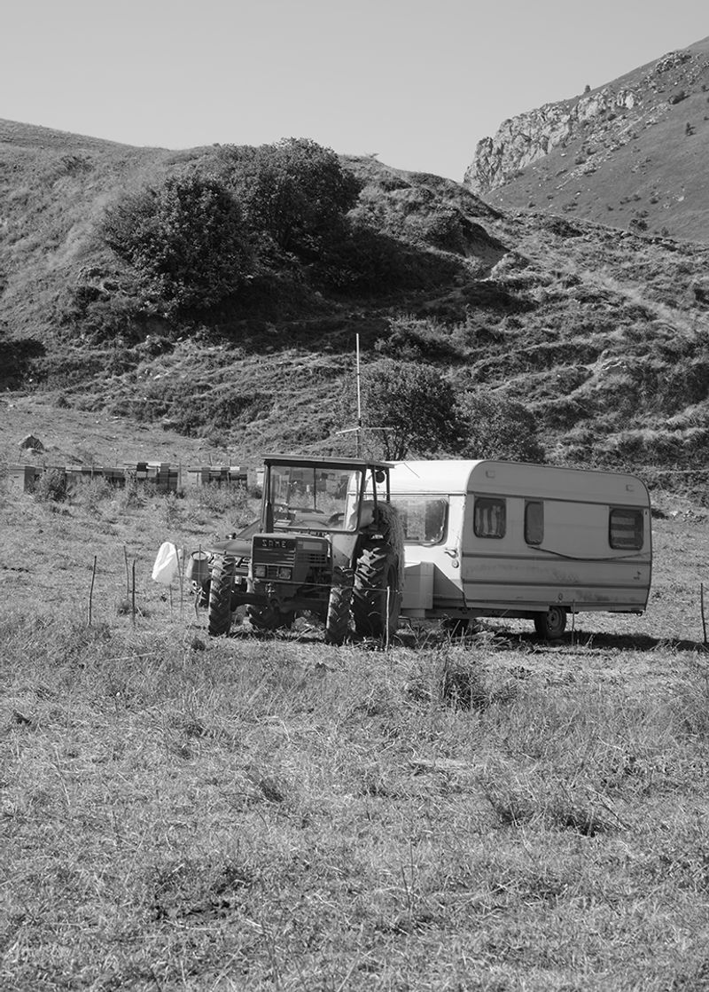 © Gabriela de Giacomo - Image from the Trai fiour pour Sablinna. Three flowers for Elisabetta. photography project